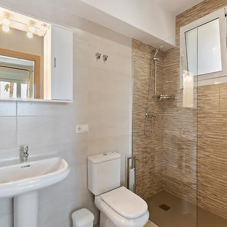 Pool Near Κάλπε